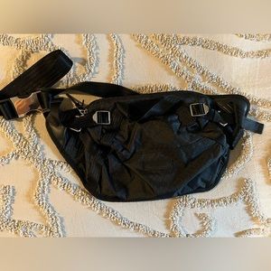 Athleta crossbody/Fanny pack